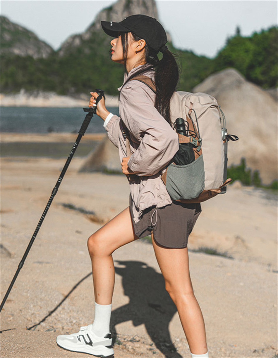 Outdoor Hiking Mountaineering Bag Women's Large-capacity Lightweight Sports Travel Backpack Lightweight Waterproof Travel Backpack