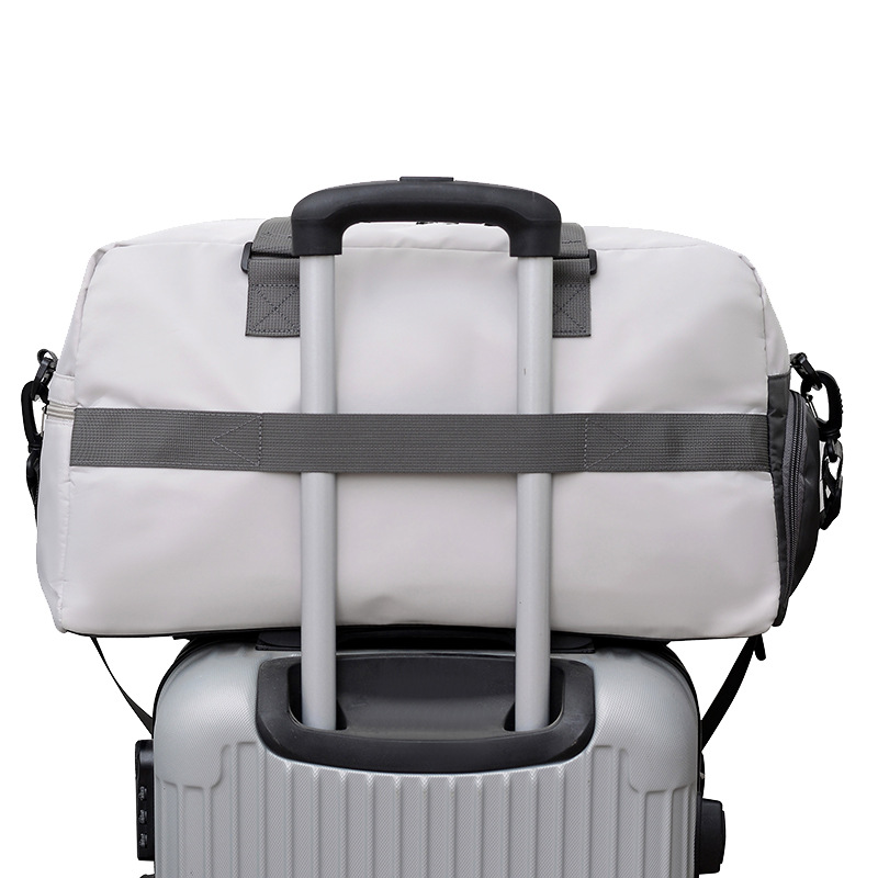 Color Matching Lady Excursion Bag